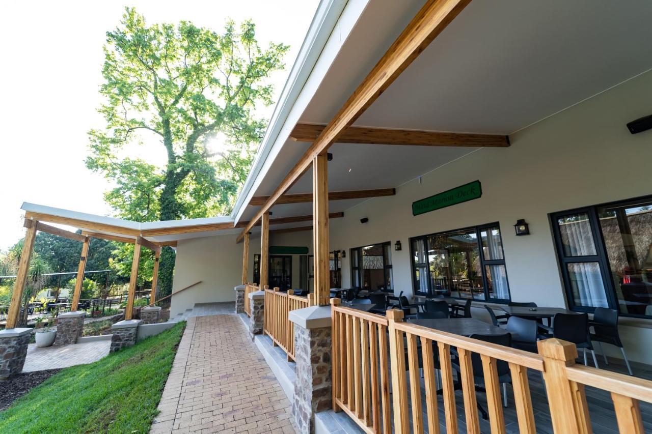 Gooderson Monks Cowl Golf Resort Champagne Valley Exterior photo