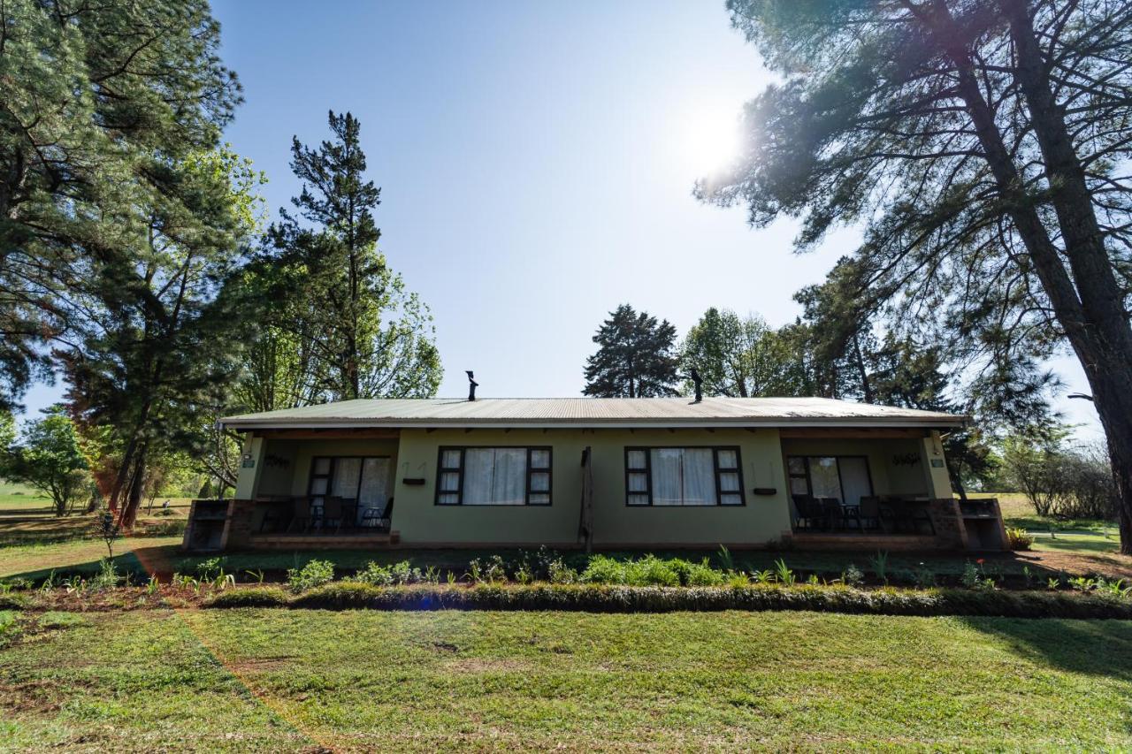Gooderson Monks Cowl Golf Resort Champagne Valley Exterior photo