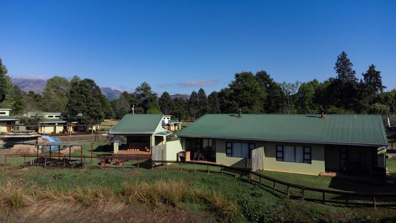 Gooderson Monks Cowl Golf Resort Champagne Valley Exterior photo