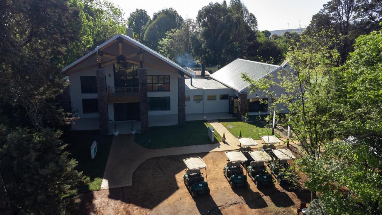 Gooderson Monks Cowl Golf Resort Champagne Valley Exterior photo