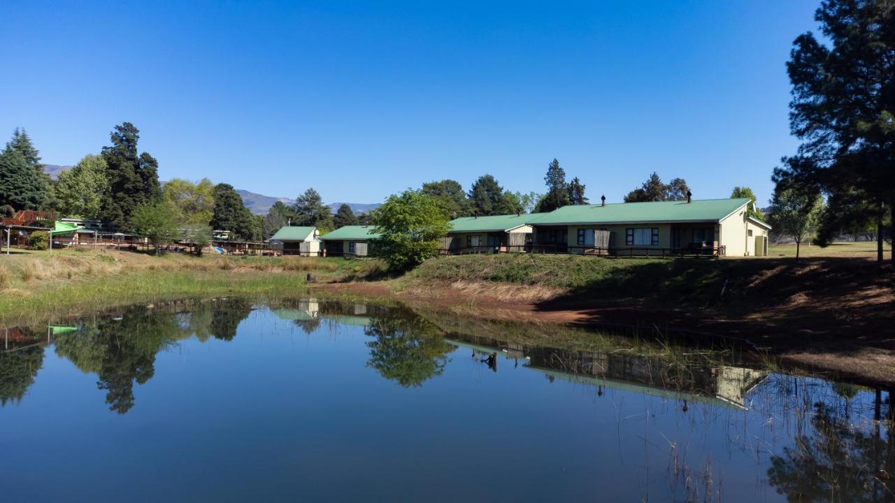 Gooderson Monks Cowl Golf Resort Champagne Valley Exterior photo