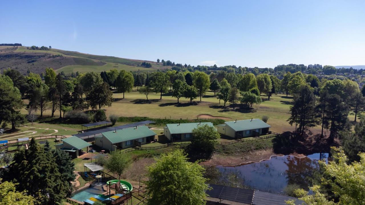 Gooderson Monks Cowl Golf Resort Champagne Valley Exterior photo