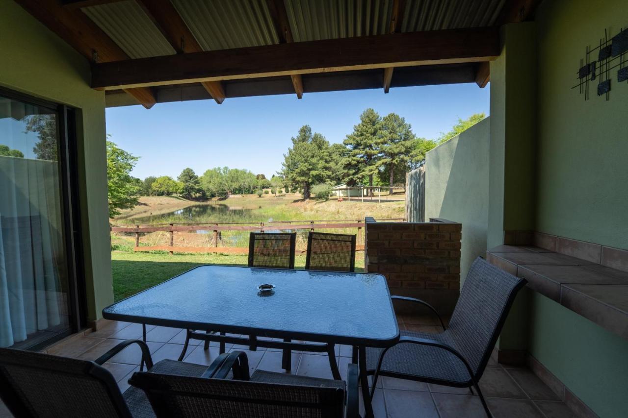 Gooderson Monks Cowl Golf Resort Champagne Valley Exterior photo
